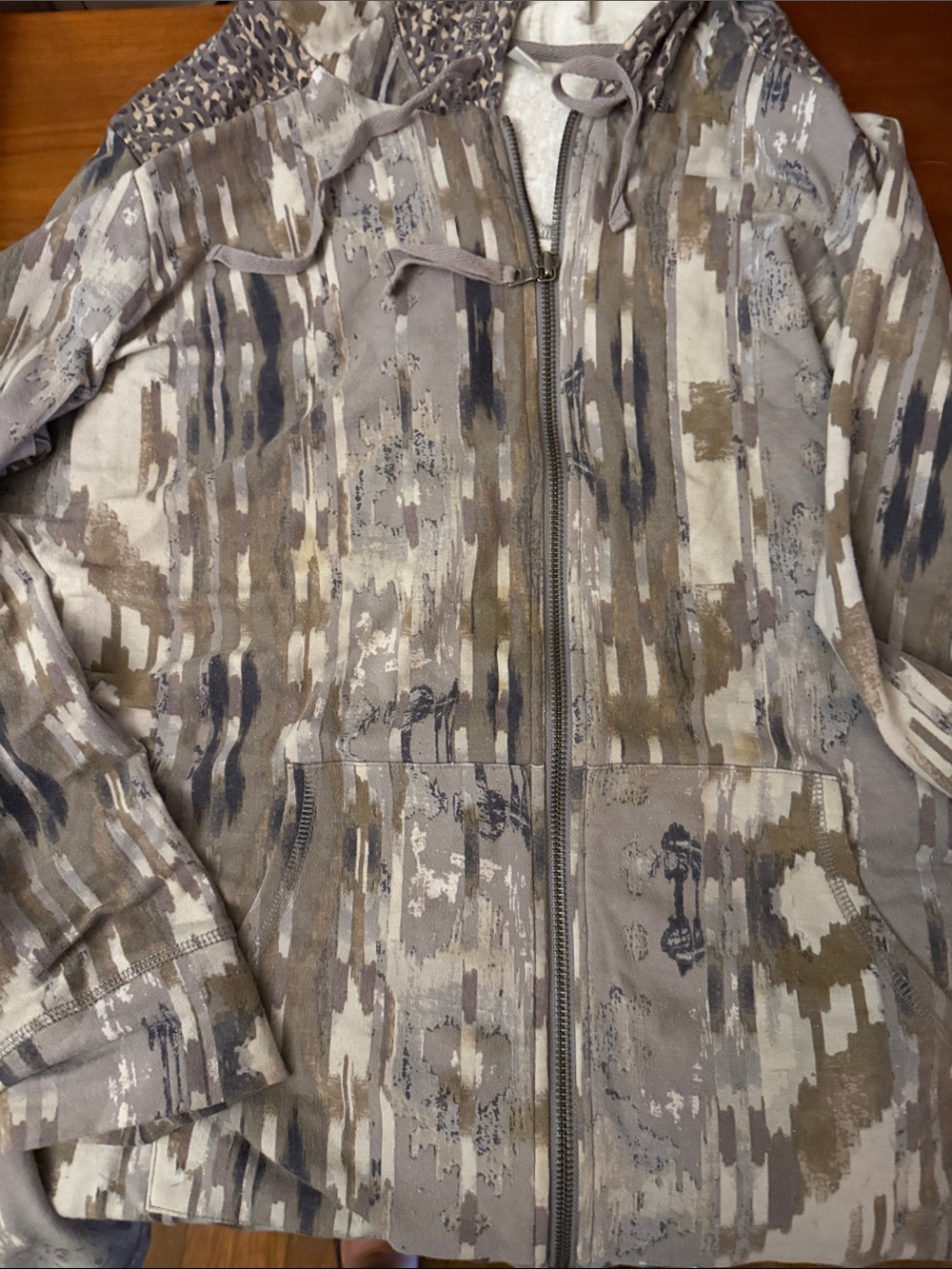Lightweight Women's Patterned Zip Hoodie Jacket - Gray/Beige